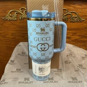 Stanley Blue Tumbler with Straw 40 oz